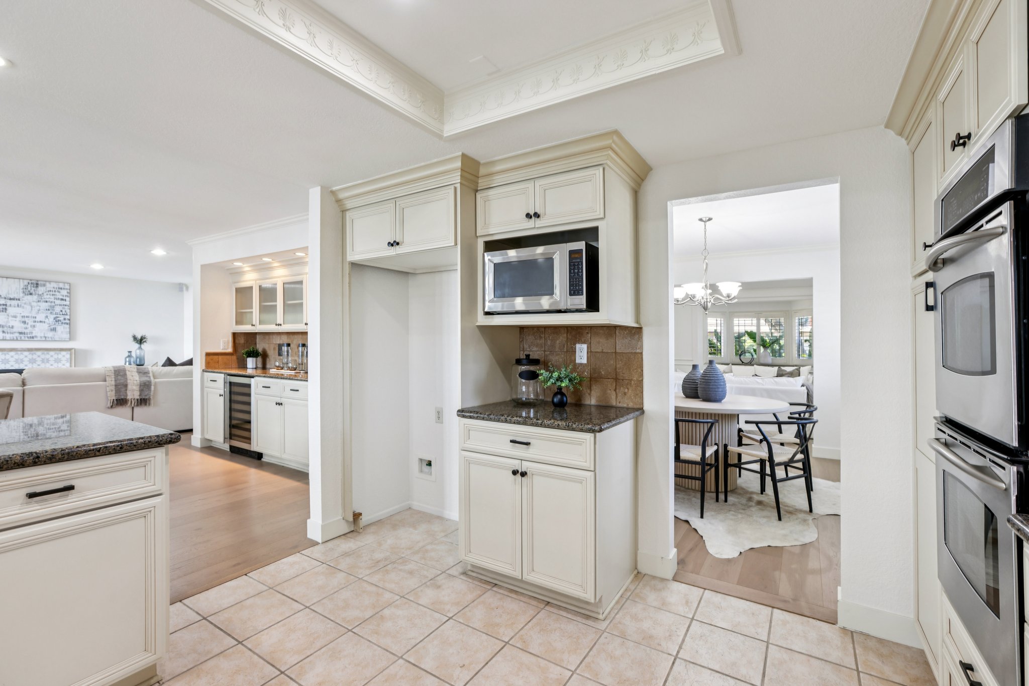 Bataan Rd-S1001-029.jpg