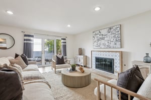 Bataan Rd-S1001-015.jpg