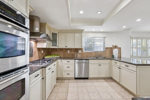 Bataan Rd-S1001-027.jpg