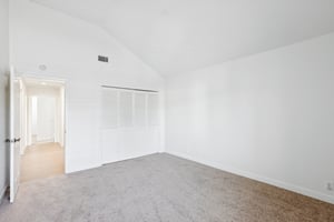 Bataan Rd-S1001-031.jpg