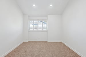 Bataan Rd-S1001-039.jpg