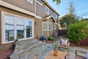 Bataan Rd-S1001-047.jpg