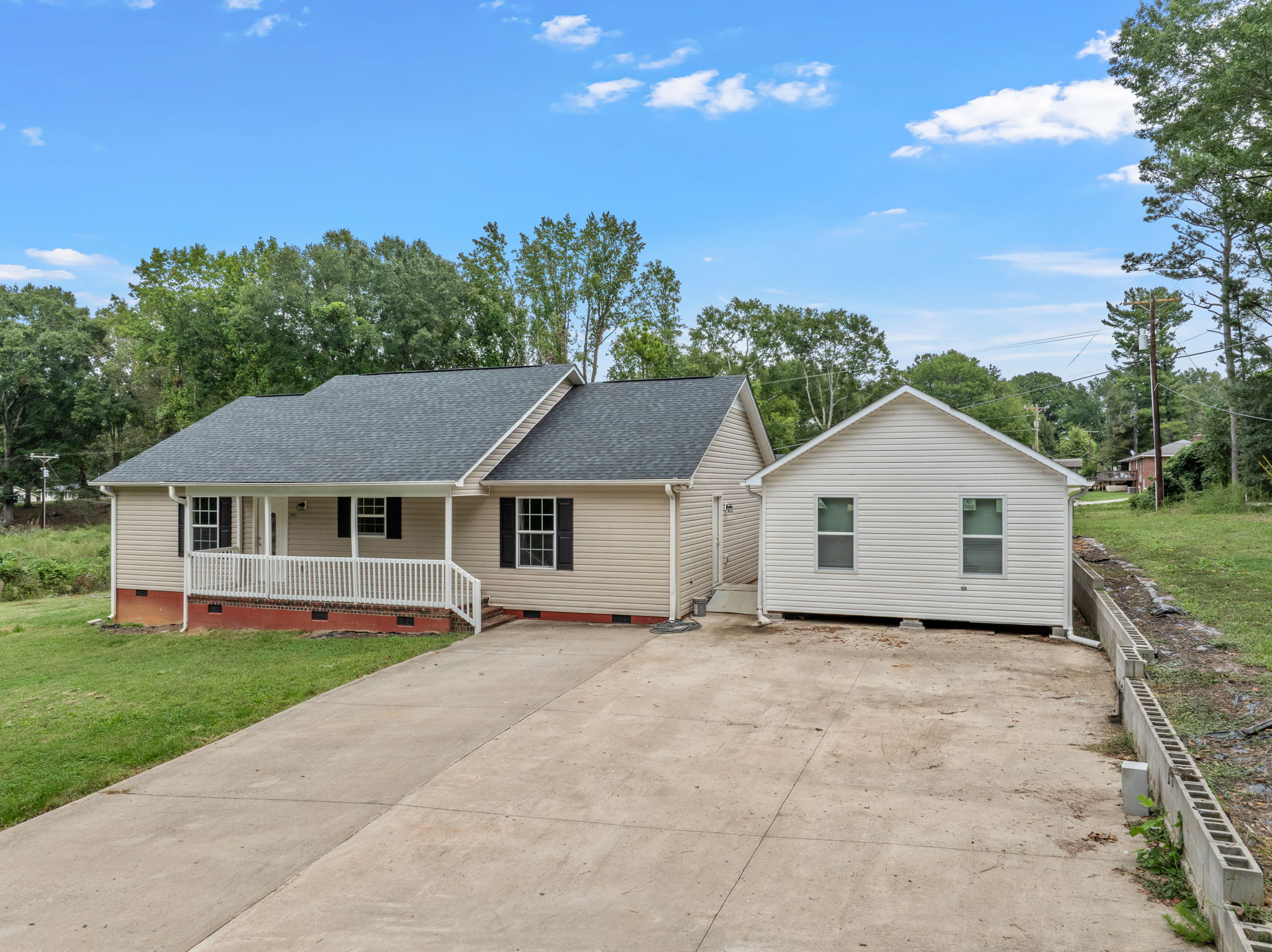  Photo 3