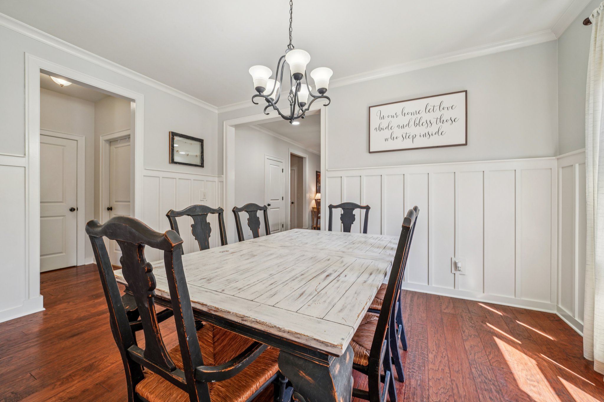 Regent Park Ln-S2103-015.jpg