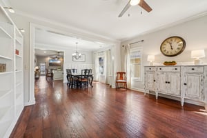 Regent Park Ln-S2103-007.jpg