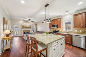 Regent Park Ln-S2103-017.jpg