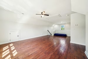 Regent Park Ln-S2103-040.jpg