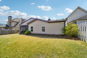 Regent Park Ln-S2103-056.jpg