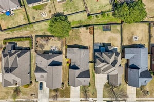 Regent Park Ln-S2103-069.jpg