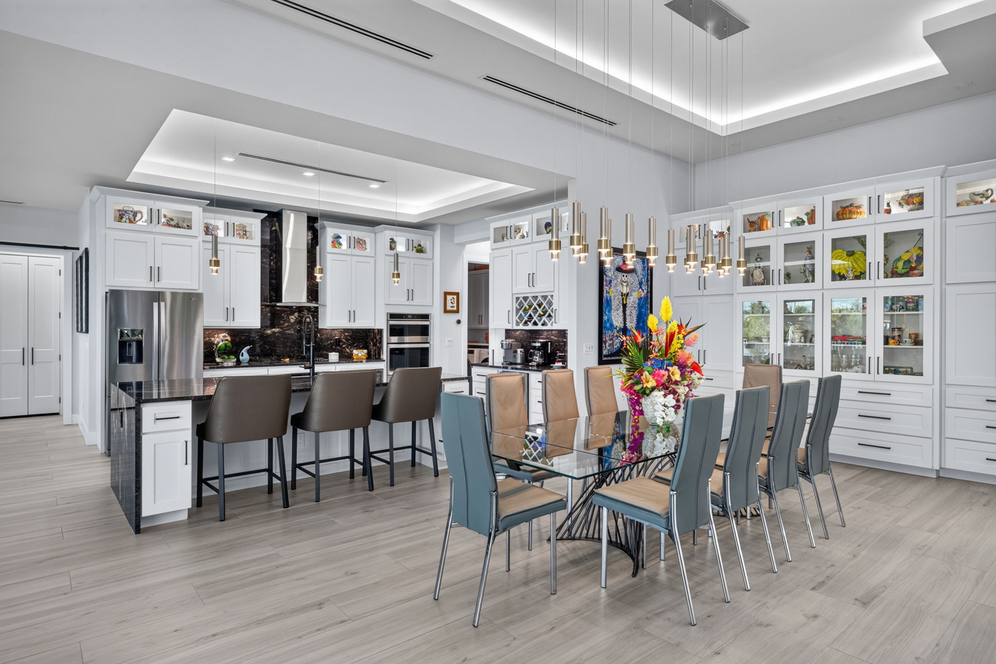 Dining Room 1 of 2