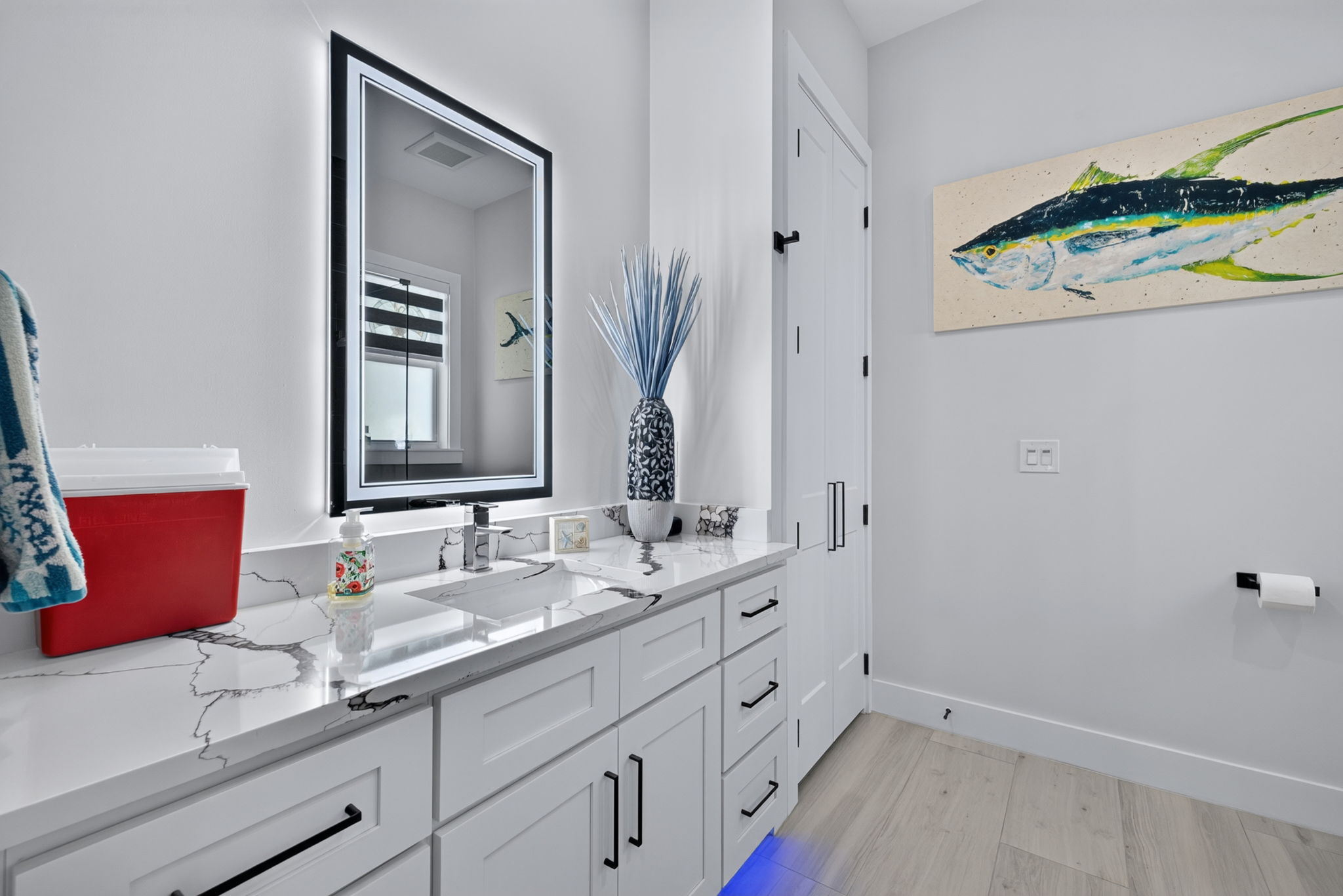 Guest Bathroom 1 of 2