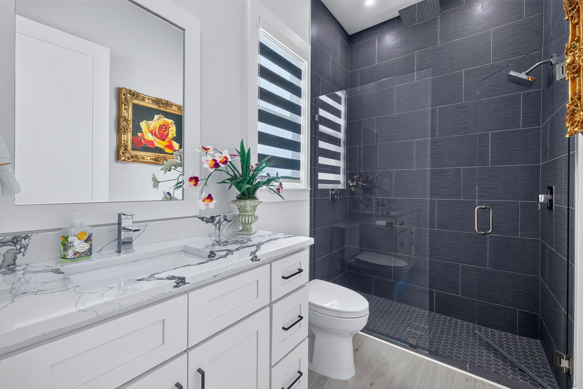Guest Bathroom 3