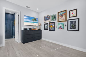 Guest Bedroom 3- 1 of 3