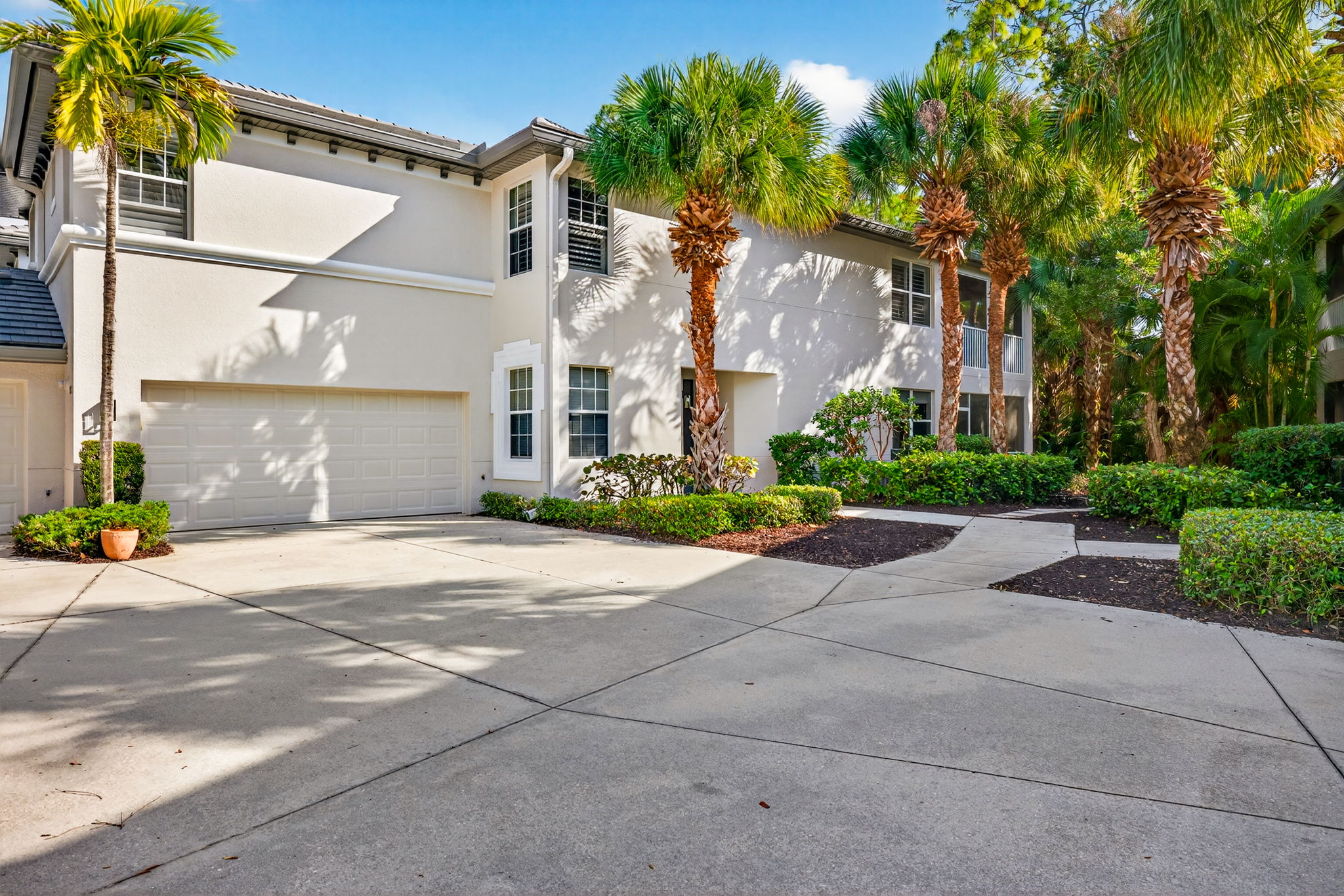 1 car garage parking 2 driveway