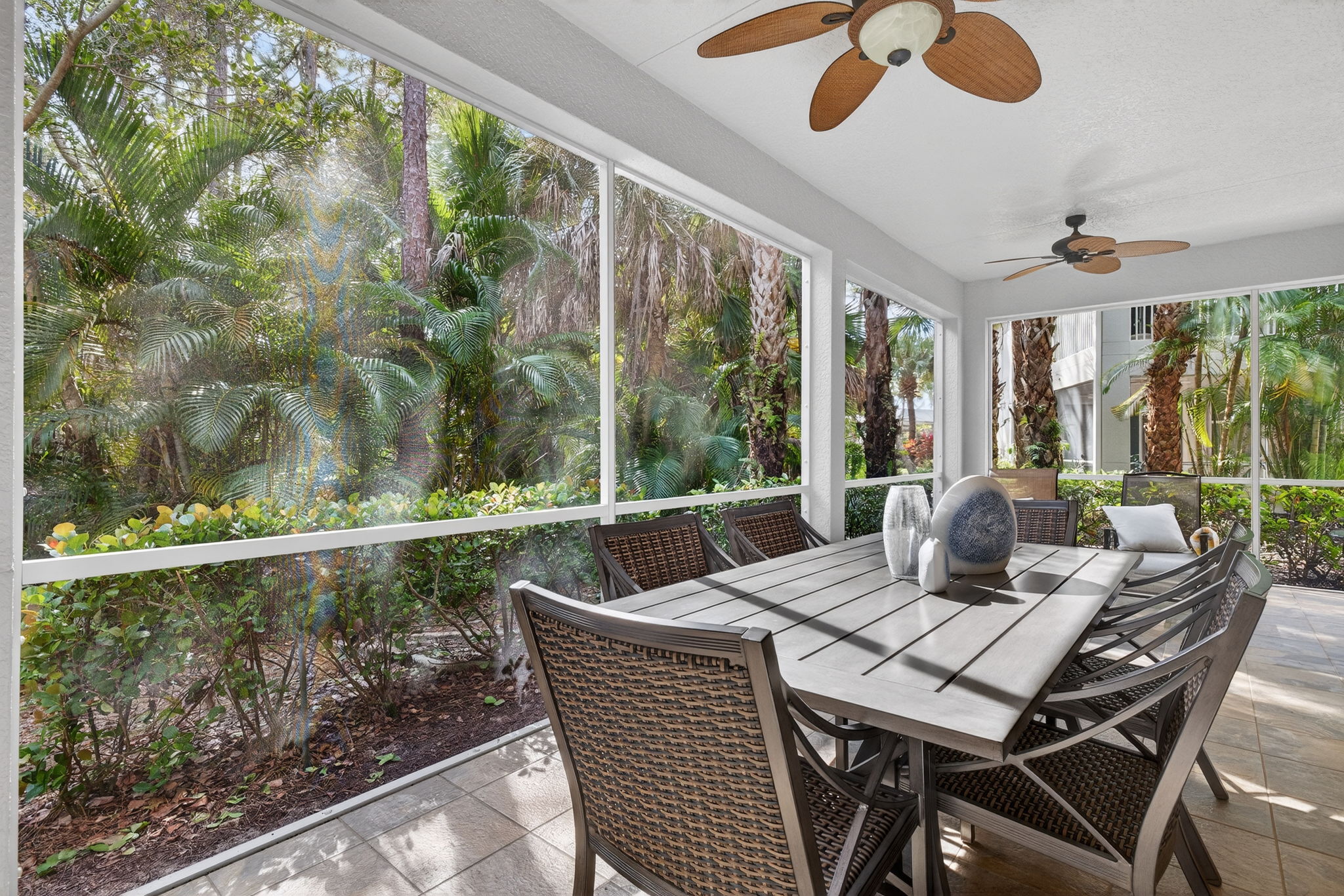 Lanai backs up to preserve for privacy