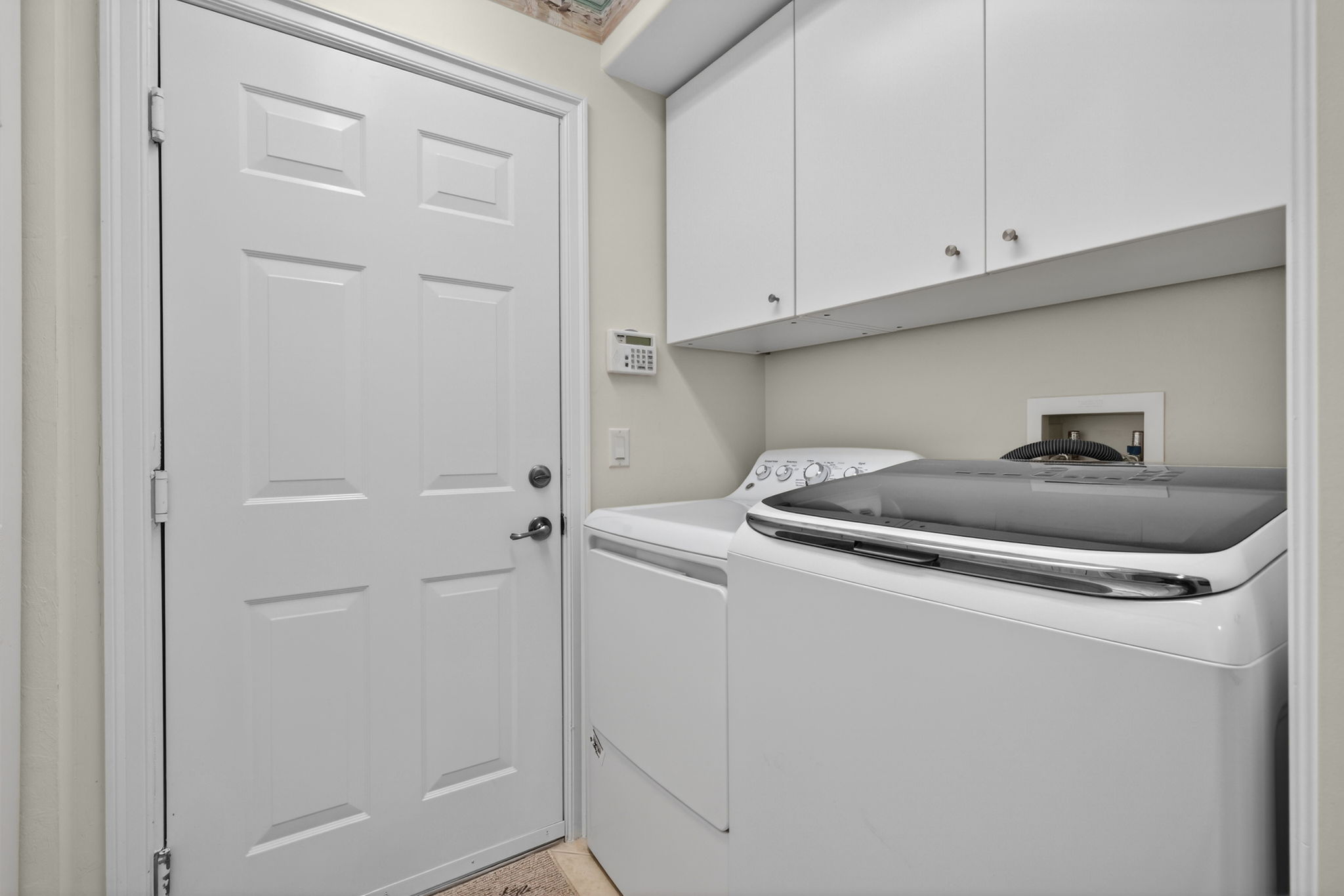 Full size multi function laundry w storage