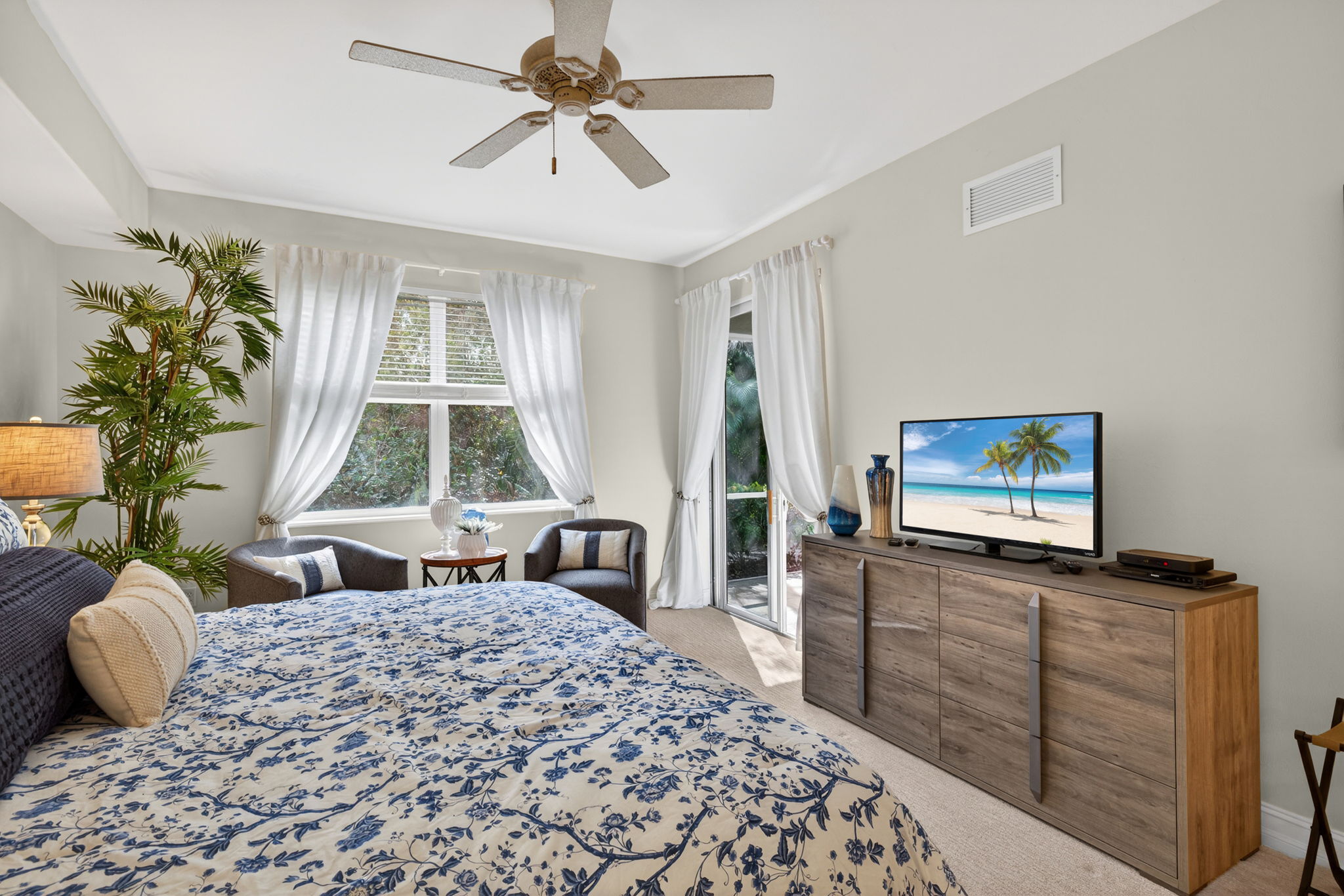 Sliders to lanai and windows to preserve