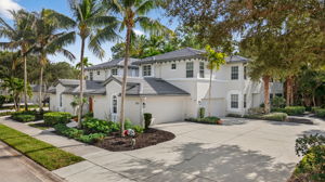 Ground floor Modern, Updated, Turnkey Furnsihed