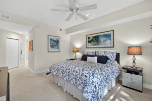 En suite master bath