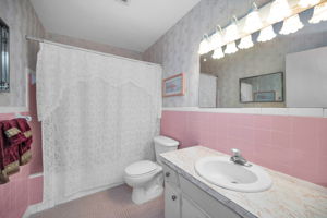 Bathroom2