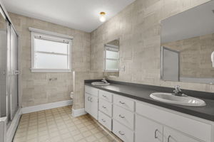  Photo 45