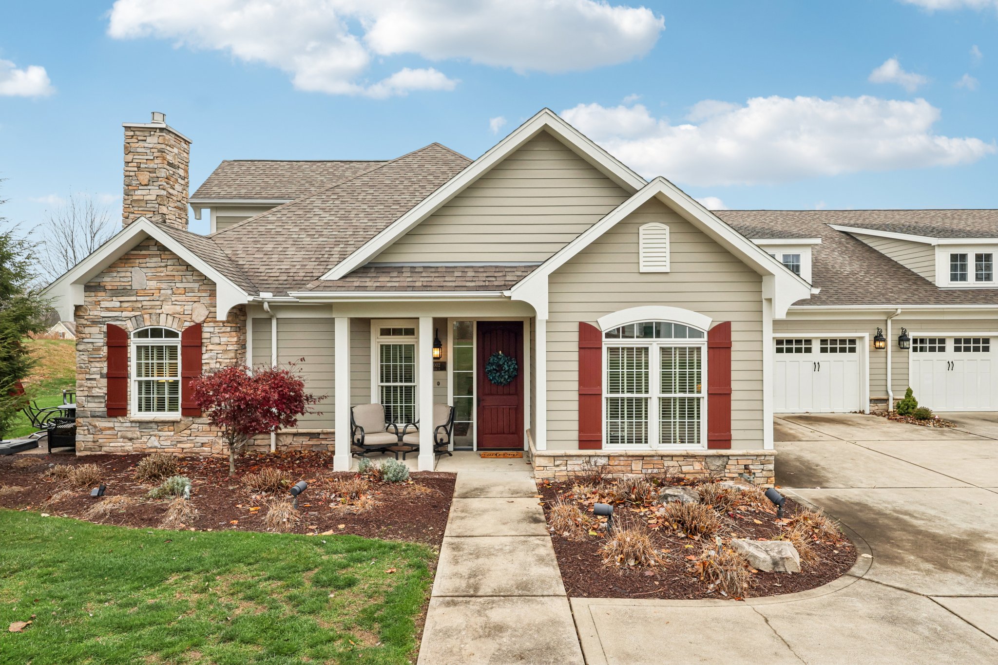 Deacon Dr-S2011-002.jpg