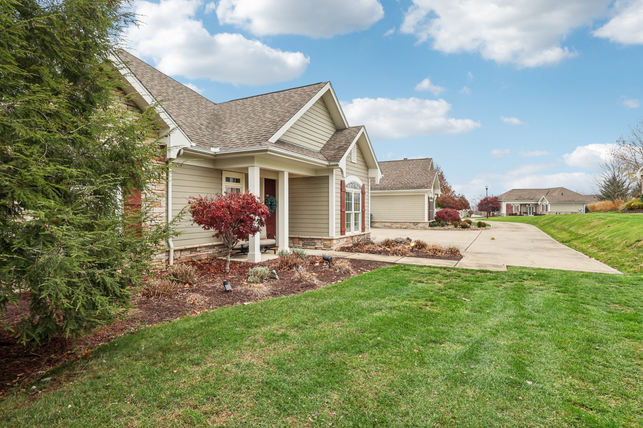 Deacon Dr-S2011-005.jpg