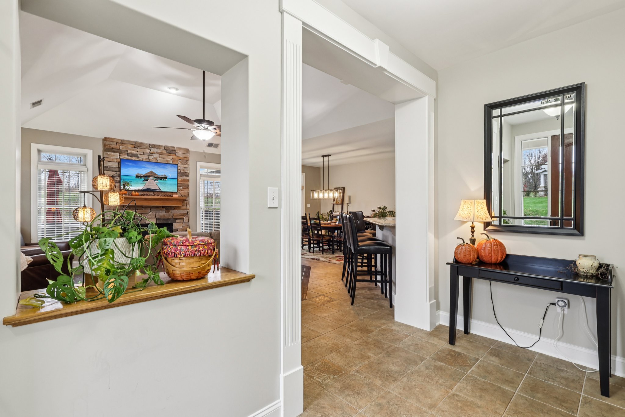 Deacon Dr-S2011-011.jpg