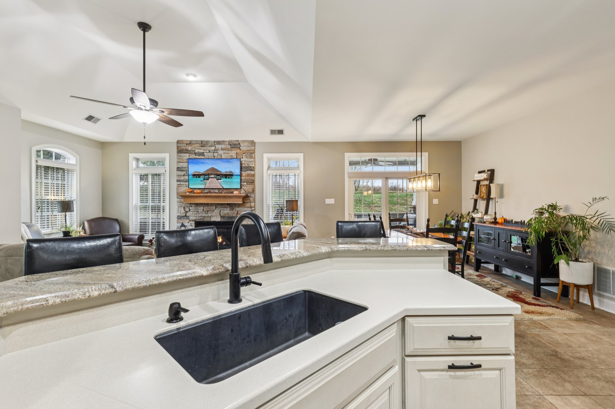 Deacon Dr-S2011-031.jpg