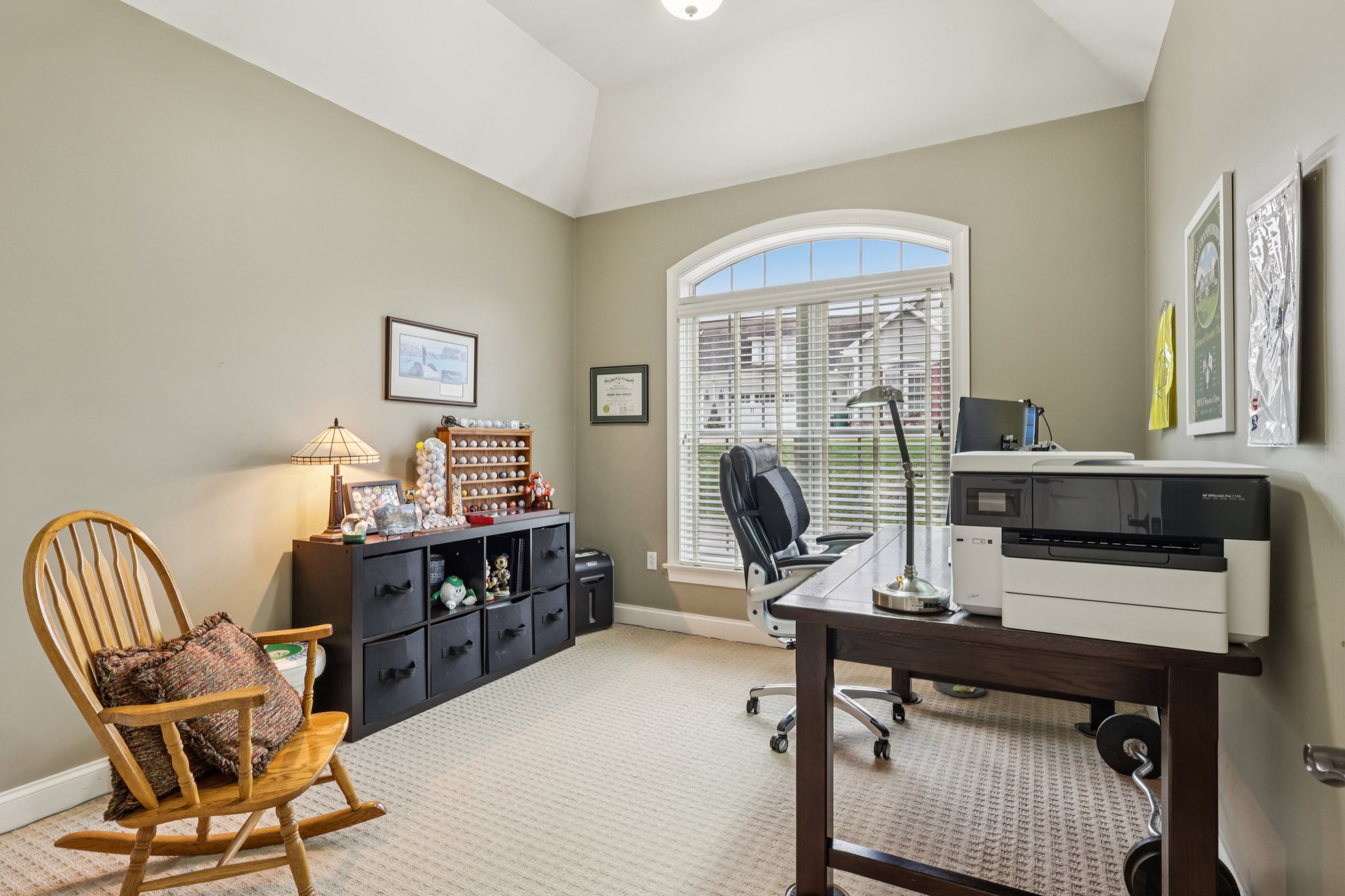 Deacon Dr-S2011-034.jpg