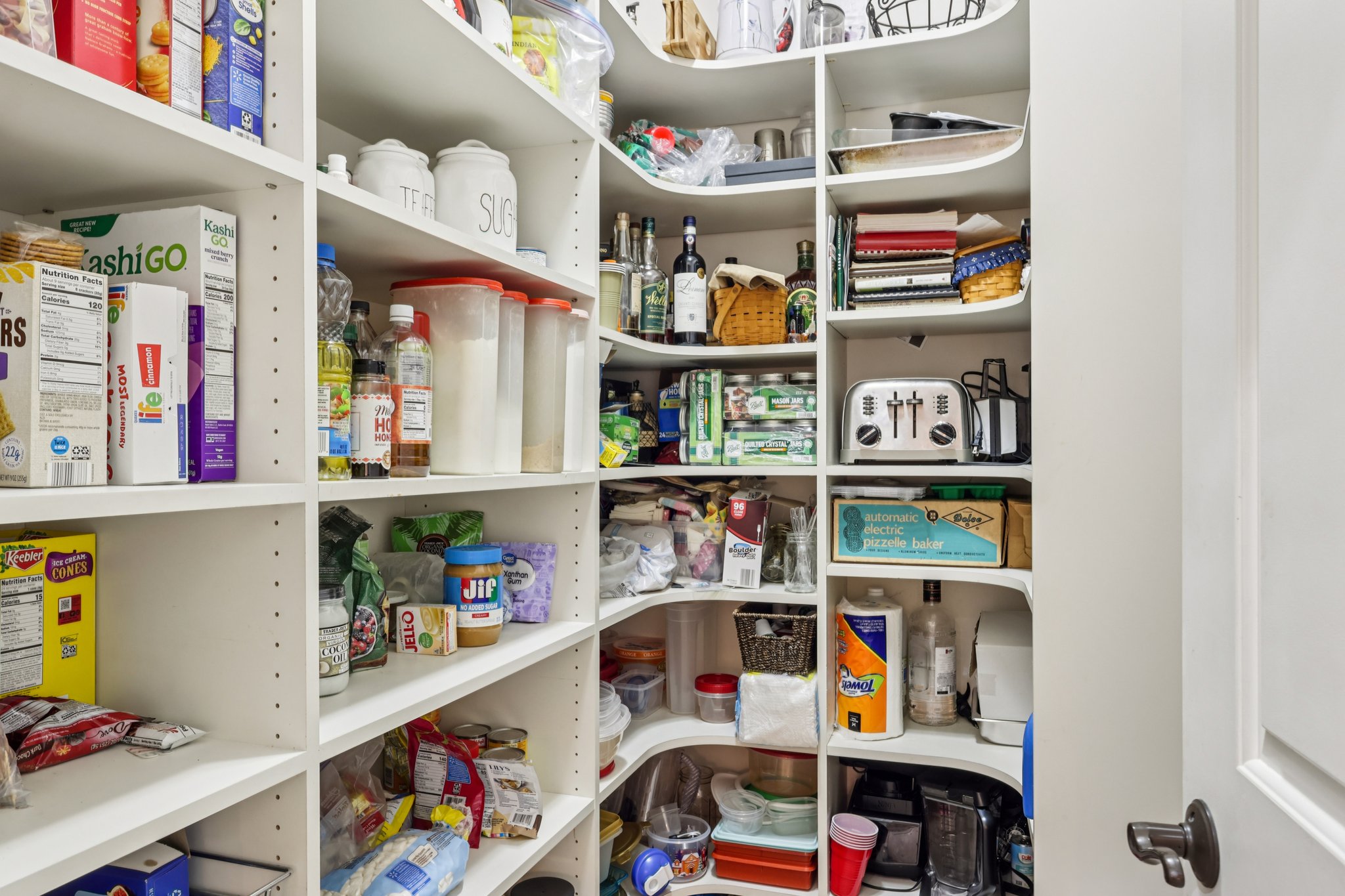 Deacon Dr-S2011-038.jpg