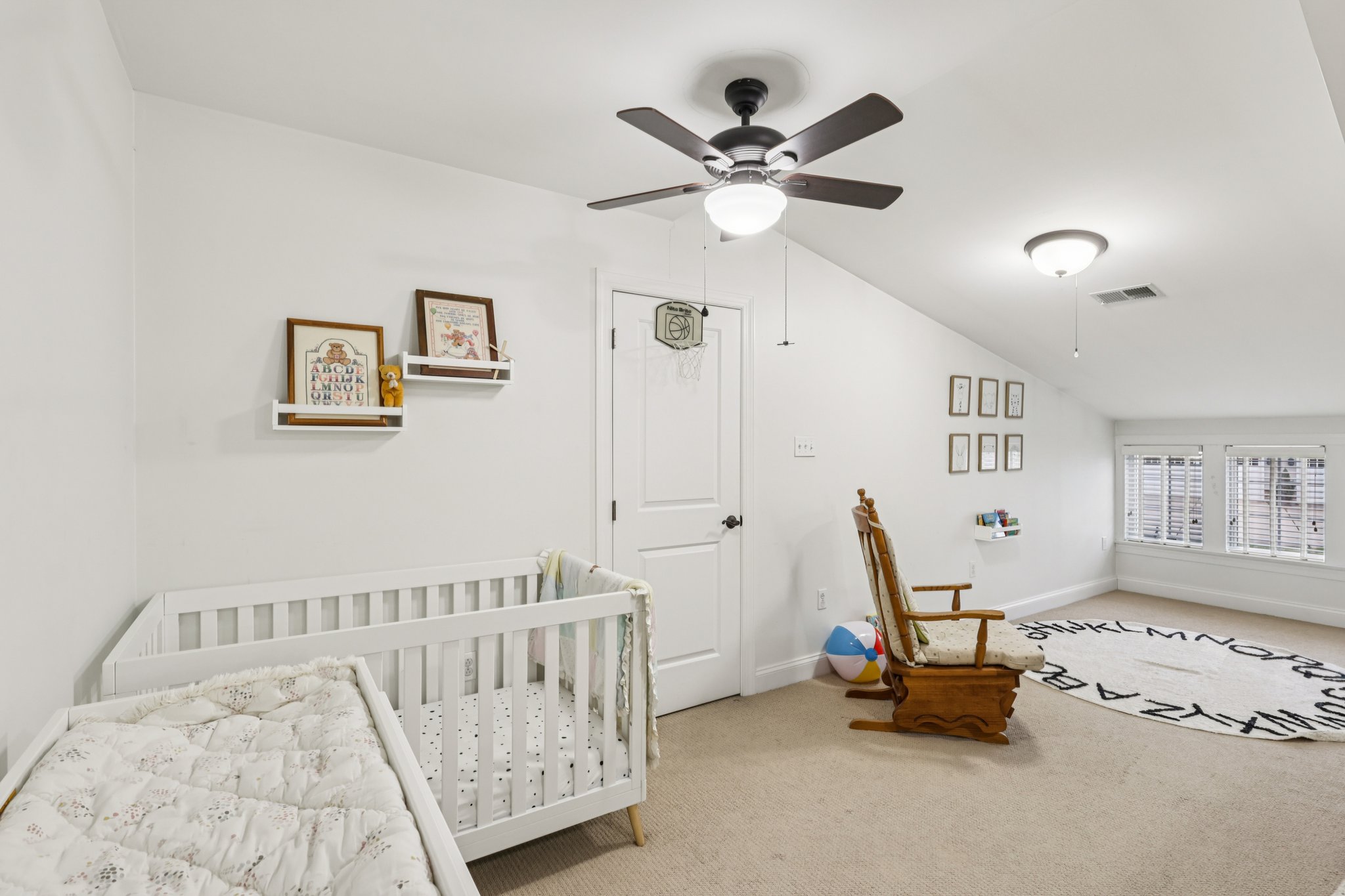 Deacon Dr-S2011-056.jpg