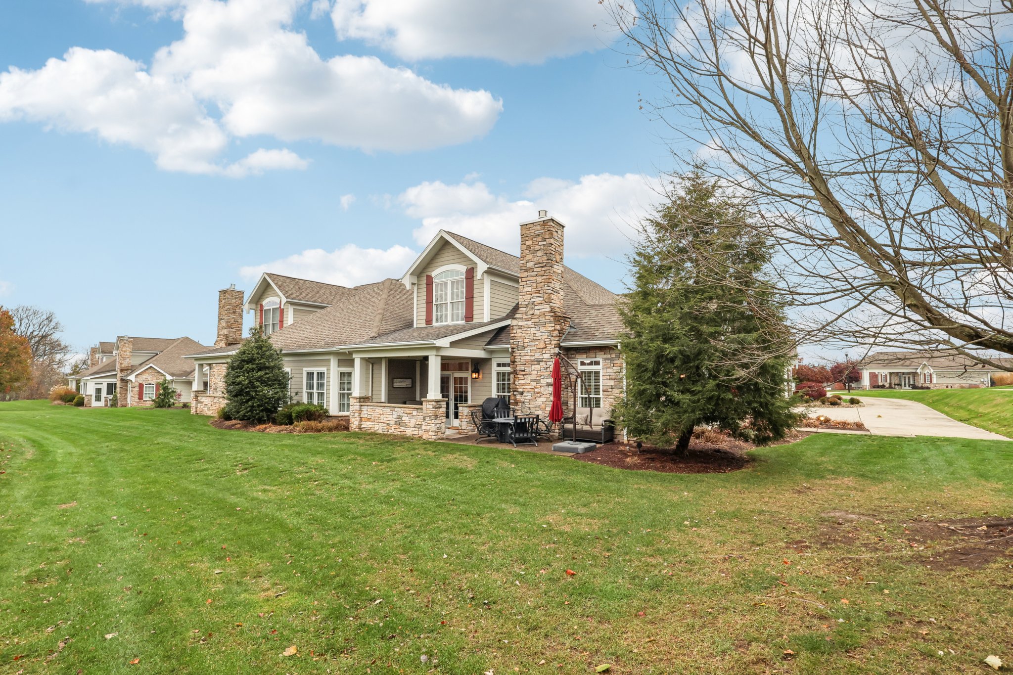 Deacon Dr-S2011-067.jpg