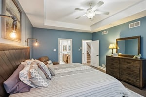 Deacon Dr-S2011-044.jpg