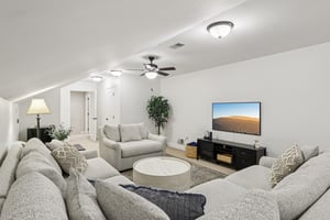 Deacon Dr-S2011-055.jpg