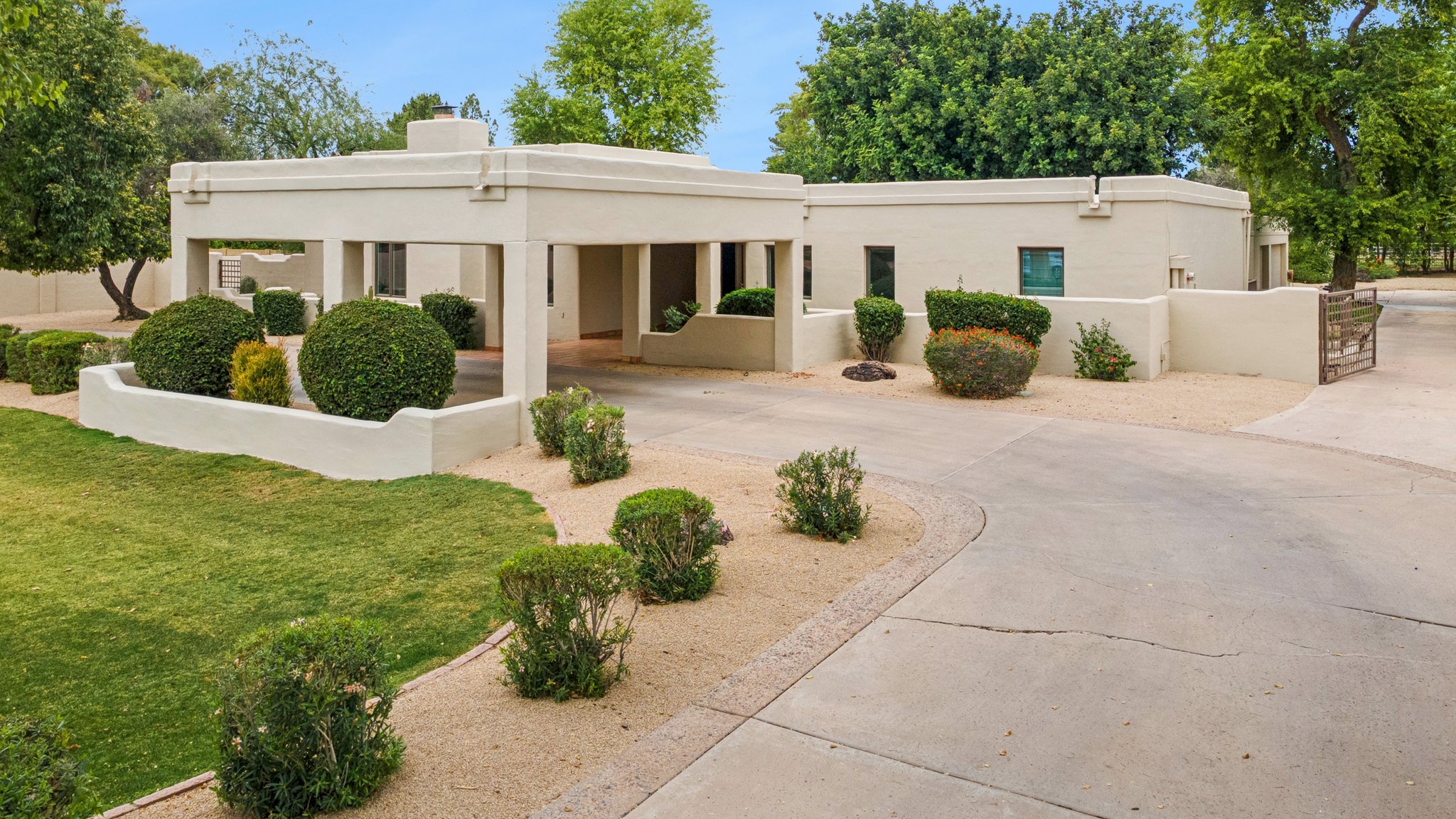 2002 E Caroline Ln - 016.jpg