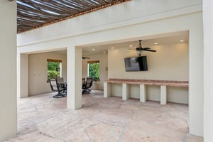 2002 E Caroline Ln - 007.jpg