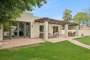 2002 E Caroline Ln - 010.jpg