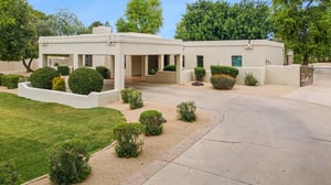 2002 E Caroline Ln - 016.jpg