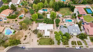 2002 E Caroline Ln - 022.jpg