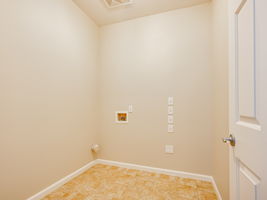  Photo 37