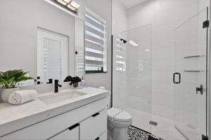 Guest Bathroom 2