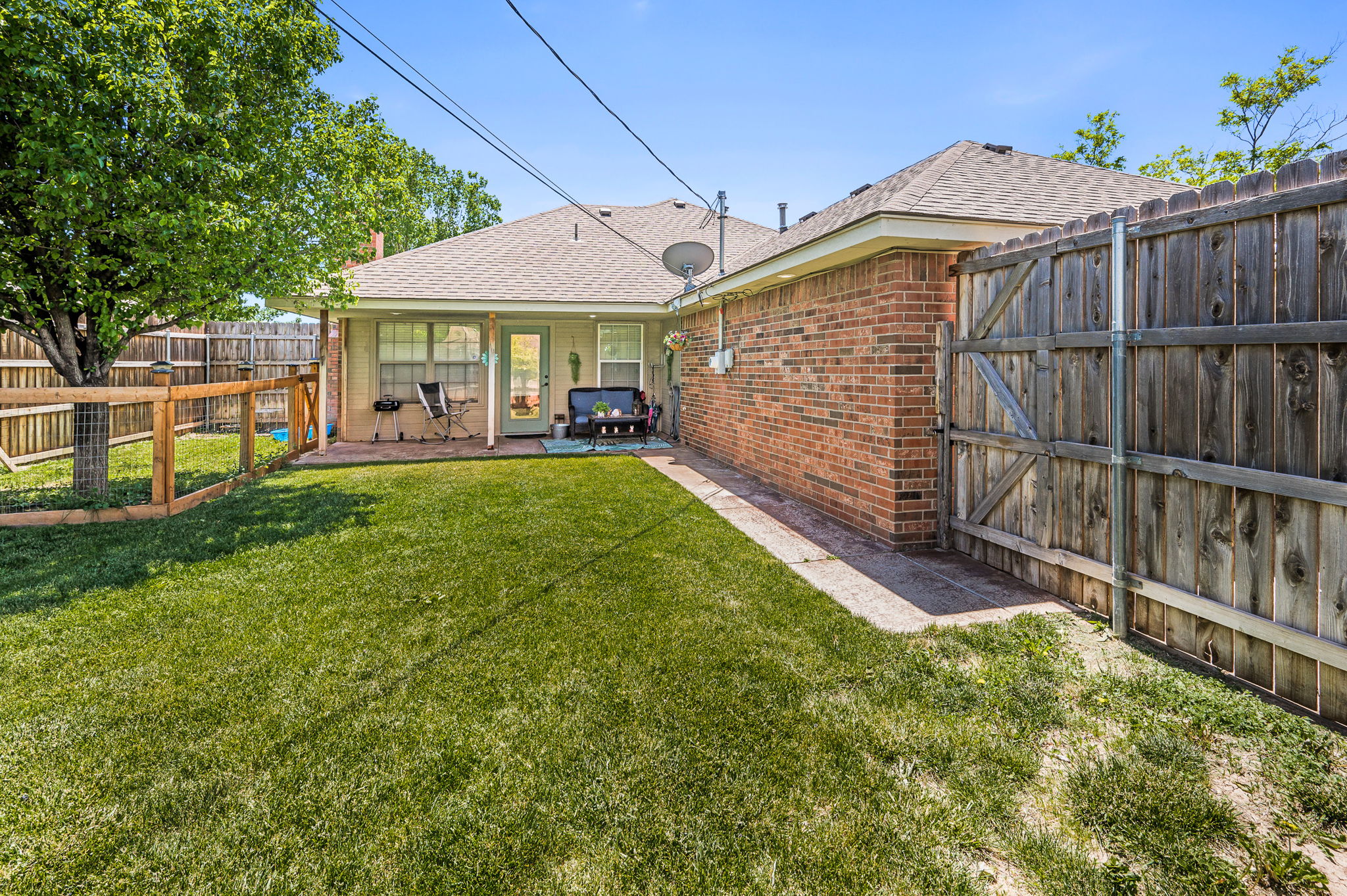 2002 SW 61st Ave 04