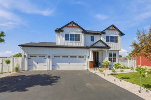 20024 Fern Glen Lane N - Welcome home!