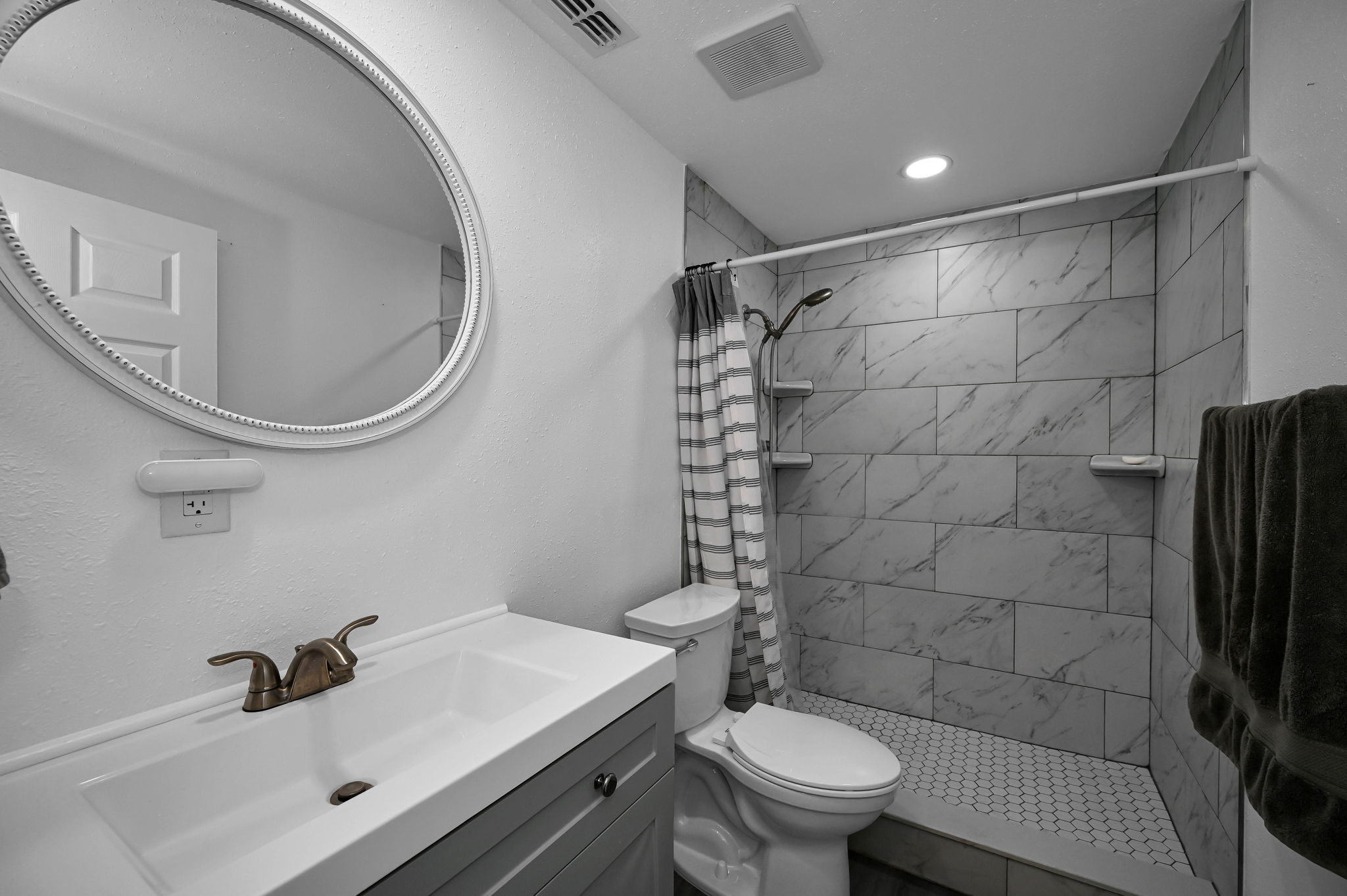 Bathroom2a