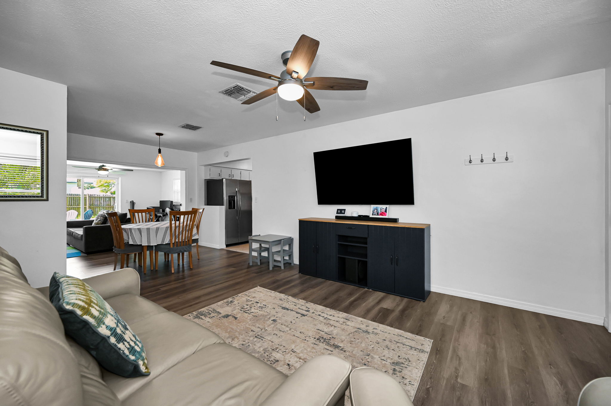 Living Room3