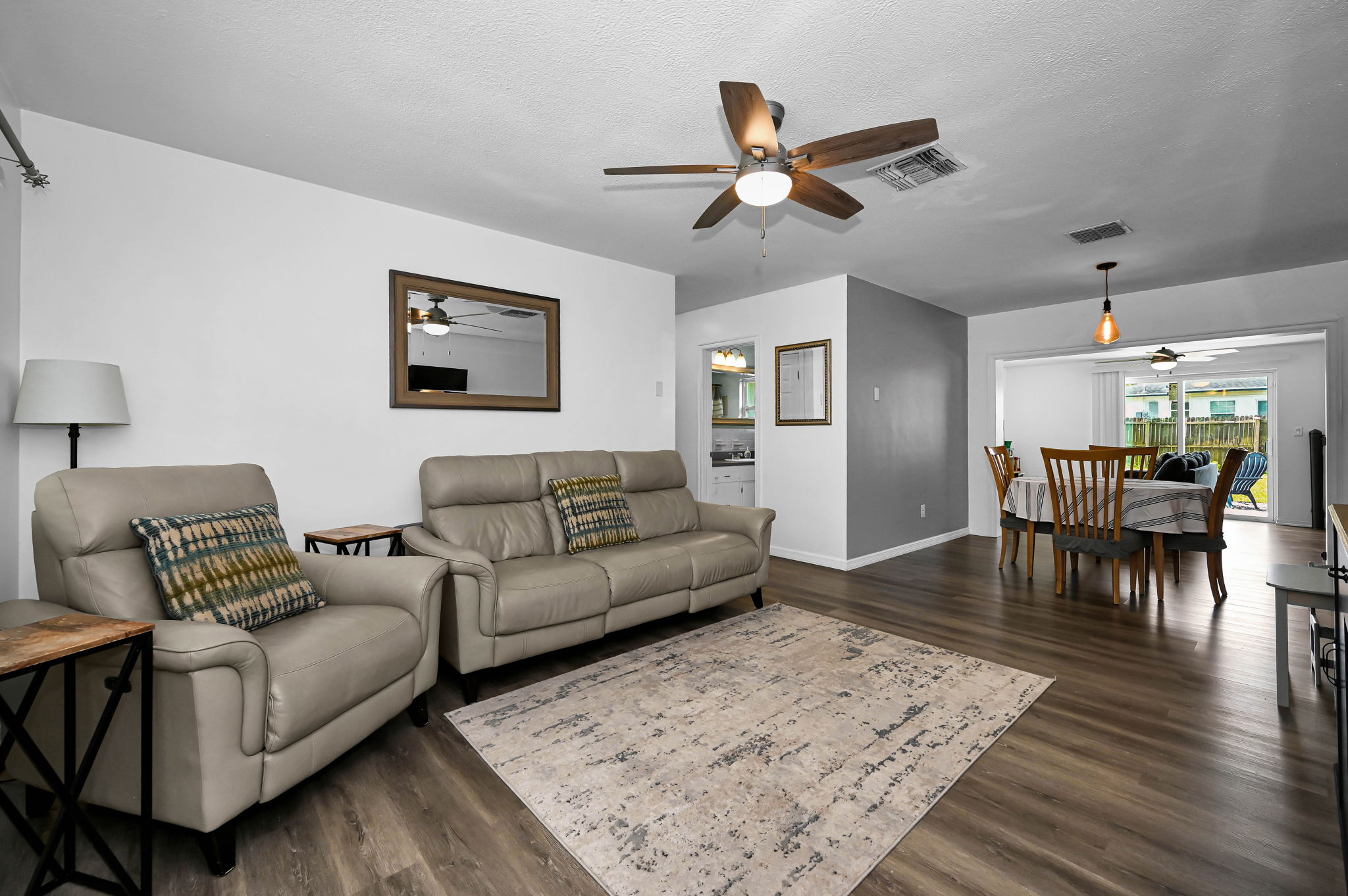 Living Room4