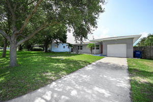 Front Exterior6