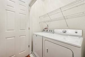 Santenay Dr S W-015.jpg