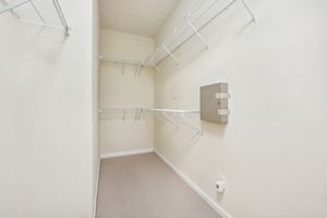 Santenay Dr S W-019.jpg